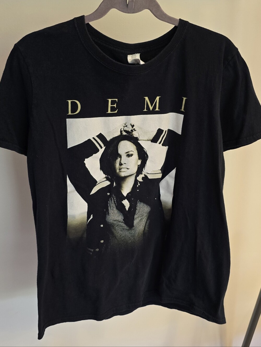 Demi Lovato 2016 Concert Tour Black T-Shirt Size M